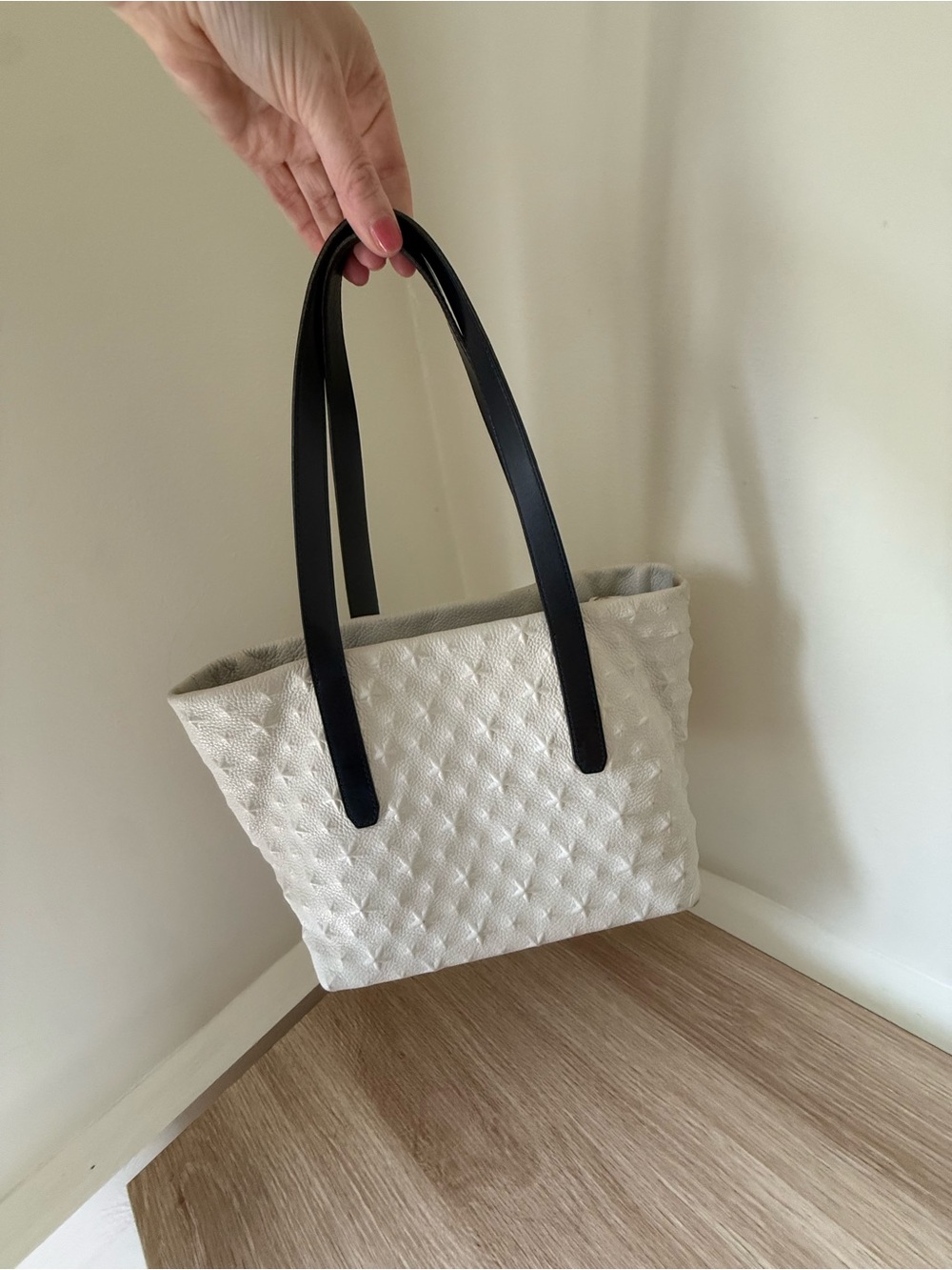 Jimmy Choo Grained Calfskin Embossed Star Small Sofia Tote Chalk - Picture 3 of 16